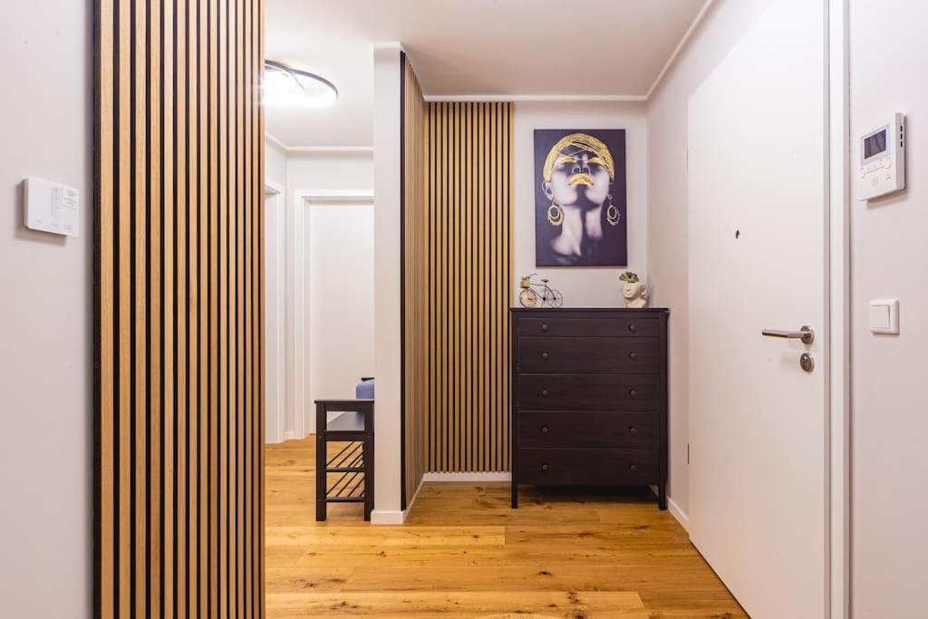 A&V Apartments Wunderschoene Penthouse Wohnung 默尔斯 外观 照片